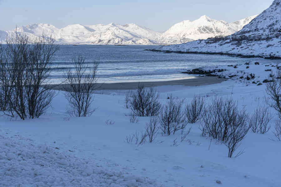 Noruega - islas Lofoten 215 - playa de Rorvika.jpg